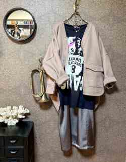 LOOK 01